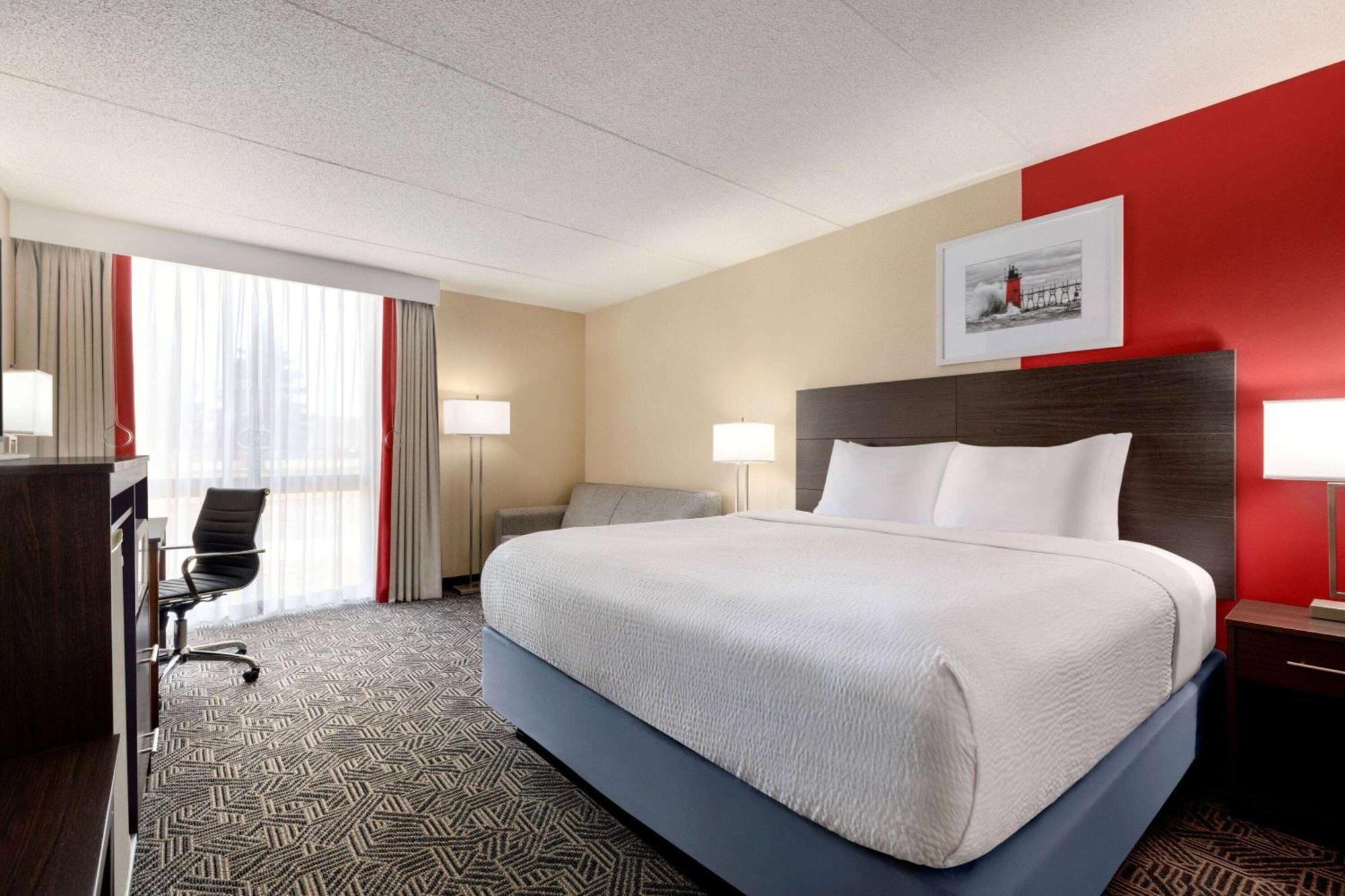 Hotel Ramada By Wyndham Alpena Exterior foto
