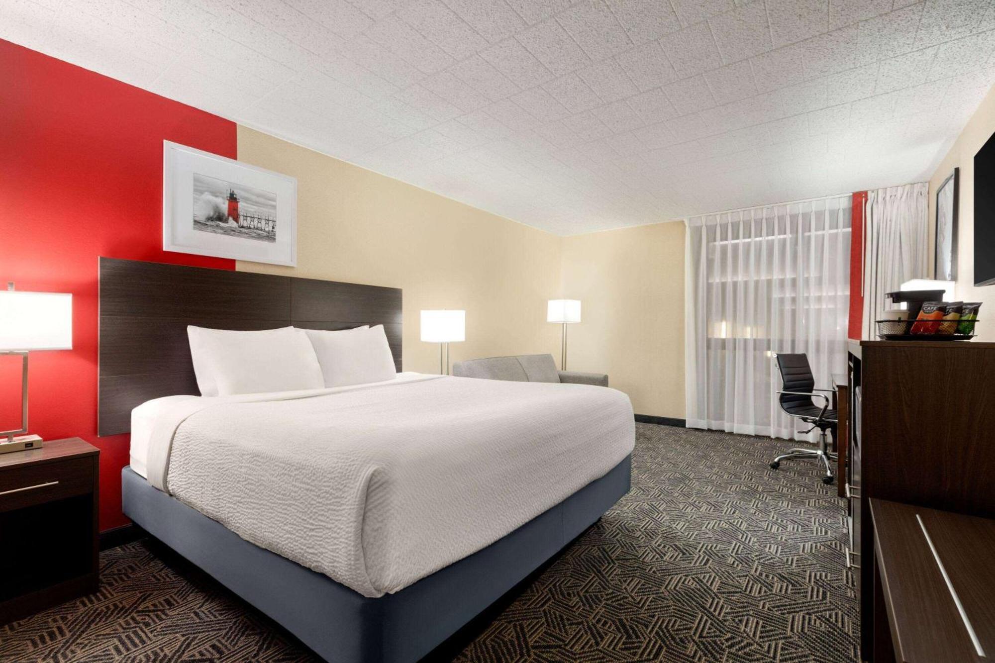 Hotel Ramada By Wyndham Alpena Exterior foto
