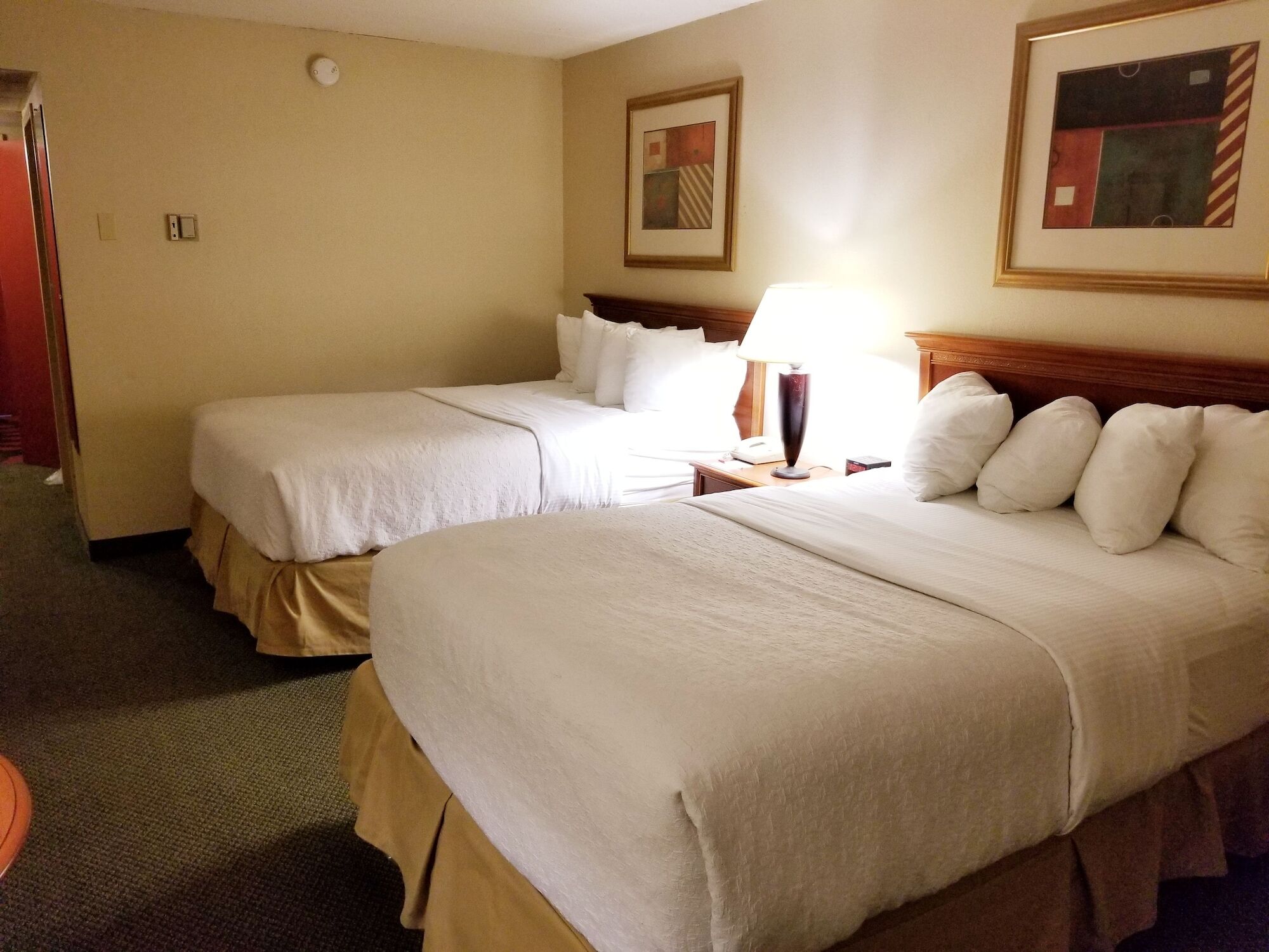 Hotel Ramada By Wyndham Alpena Exterior foto